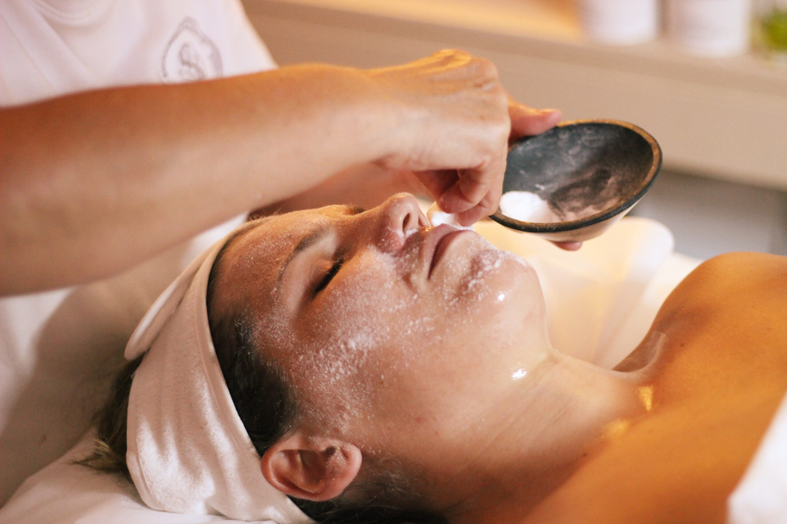 La mejor opción para una limpieza facial profunda: The Cure de Natura Bissé